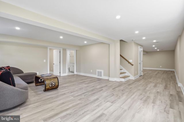 1003 COLLINGWOOD RD, Alexandria, VA 22308