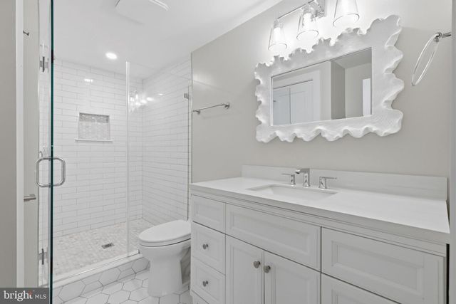 1003 COLLINGWOOD RD, Alexandria, VA 22308