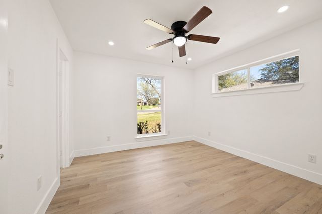 8420 Bellingham Drive, Dallas, TX 75228