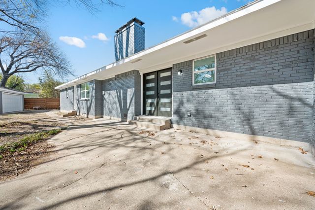 8420 Bellingham Drive, Dallas, TX 75228