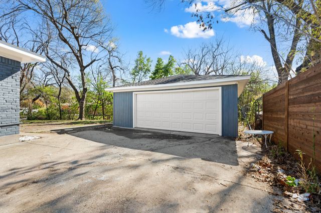 8420 Bellingham Drive, Dallas, TX 75228