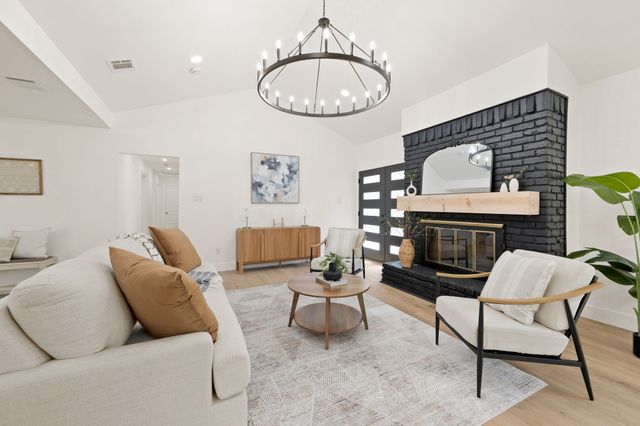 8420 Bellingham Drive, Dallas, TX 75228