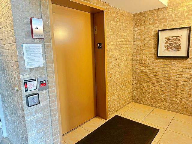 14130 Sheffield Drive 303, Homer Glen, IL 60491
