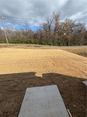 6608 NW Kathleen Street, Bentonville, AR 72713