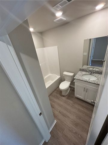 6608 NW Kathleen Street, Bentonville, AR 72713