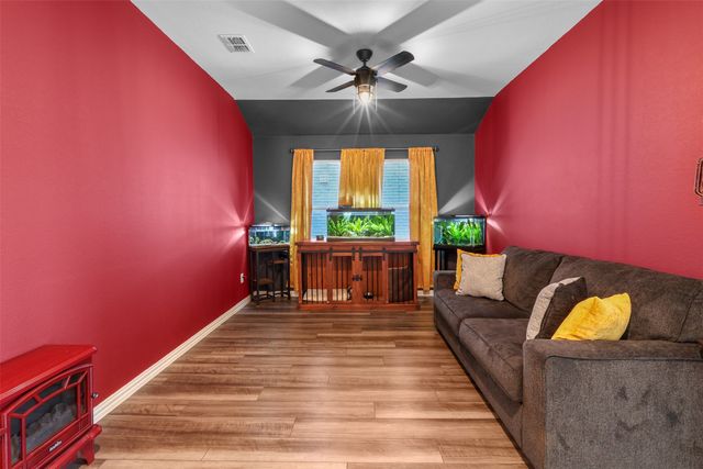 3505 Kingsview Drive, Denton, TX 76207