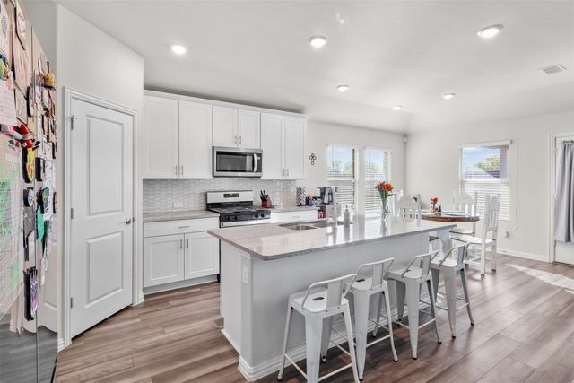 3505 Kingsview Drive, Denton, TX 76207