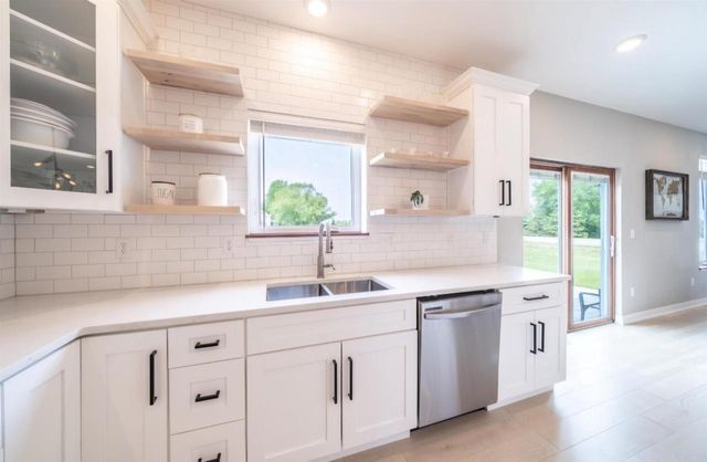 3990 W EARTHROCK ROAD, Appleton, WI 54913