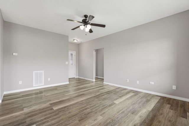 3103 N Albertha Avenue, Springfield, MO 65803