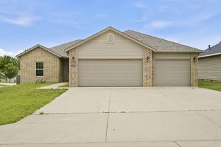 3103 N Albertha Avenue, Springfield, MO 65803