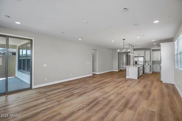 890 W Macaw Drive, Queen Creek, AZ 85140