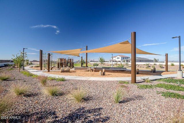 890 W Macaw Drive, Queen Creek, AZ 85140