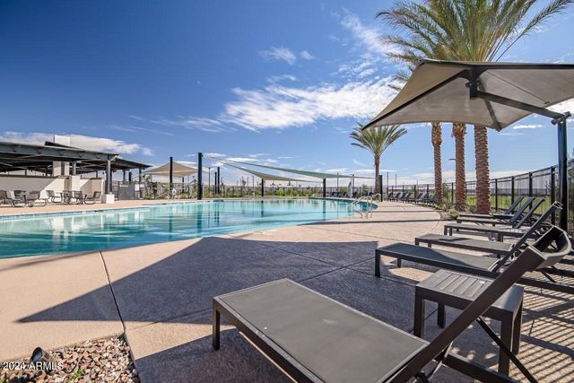 890 W Macaw Drive, Queen Creek, AZ 85140