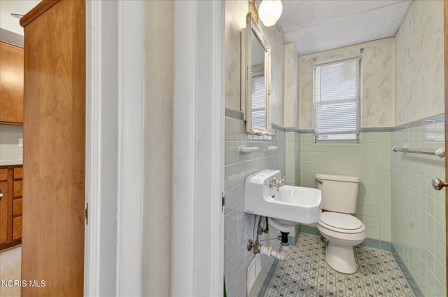 3935 Grantley Road, Toledo, OH 43613