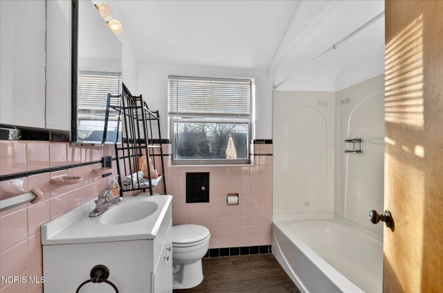 3935 Grantley Road, Toledo, OH 43613