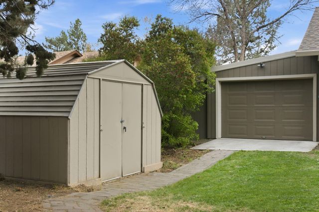 63617 High Standard Drive, Bend, OR 97701