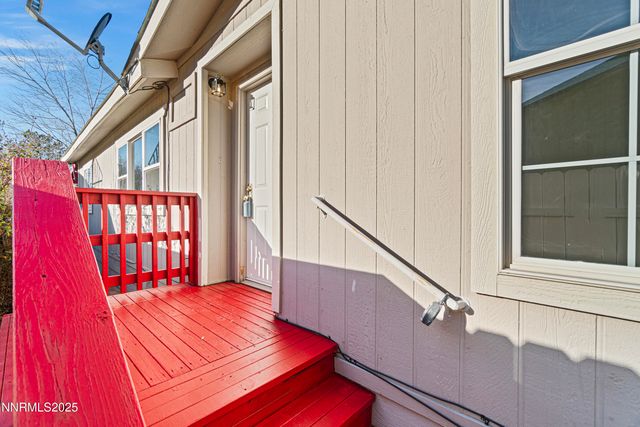 387 Rue De La Rouge, Sparks, NV 89434