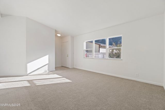 387 Rue De La Rouge, Sparks, NV 89434