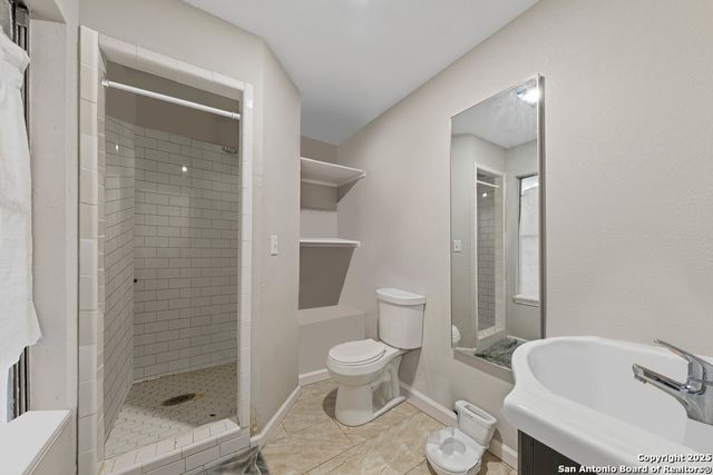 610 Blue Bonnet, Floresville, TX 78114