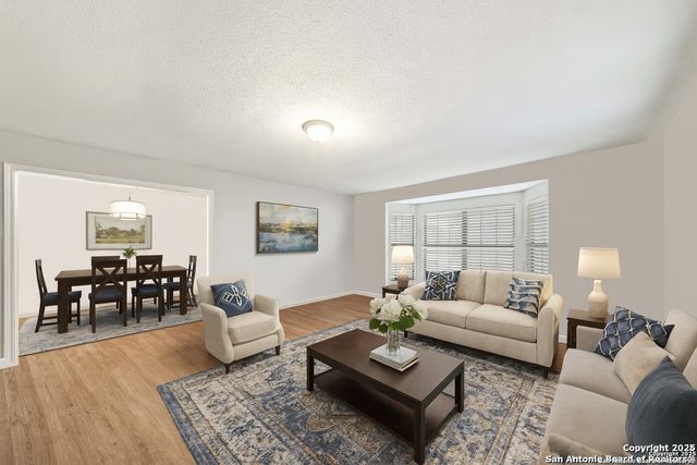 610 Blue Bonnet, Floresville, TX 78114