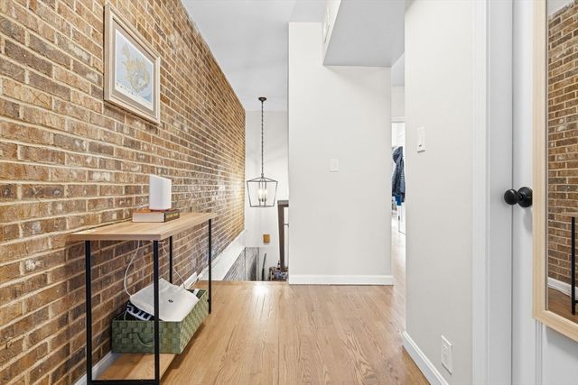159 Salem 4, Boston, MA 02113