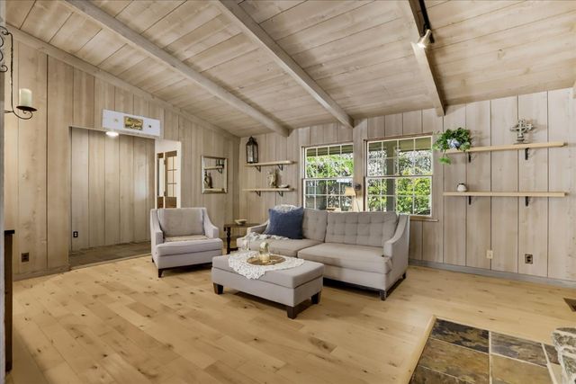 18088 Gray Oak Ct, Rough And Ready, CA 95975