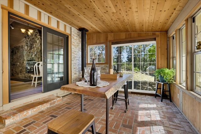 18088 Gray Oak Ct, Rough And Ready, CA 95975
