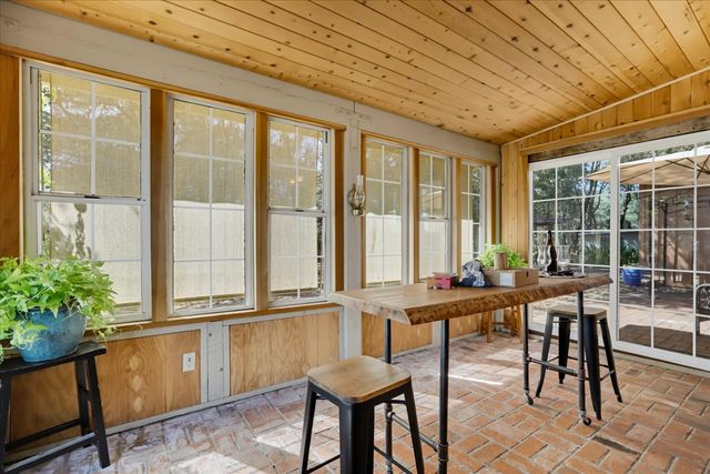 18088 Gray Oak Ct, Rough And Ready, CA 95975