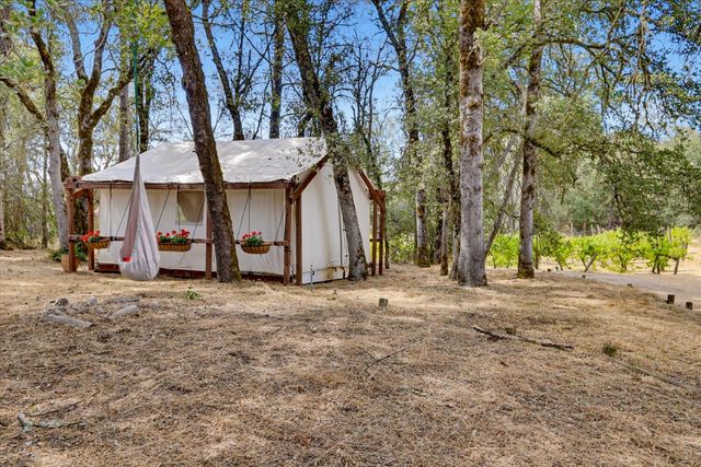 18088 Gray Oak Ct, Rough And Ready, CA 95975