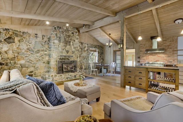 18088 Gray Oak Ct, Rough And Ready, CA 95975
