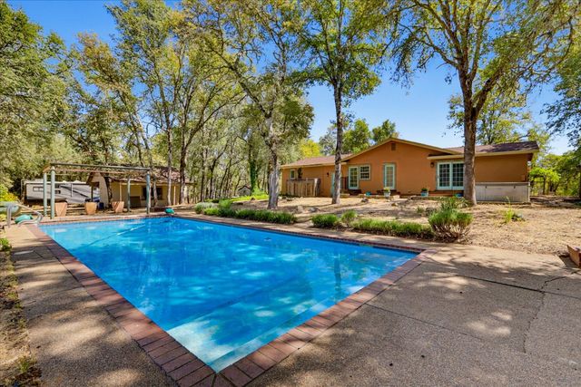 18088 Gray Oak Ct, Rough And Ready, CA 95975