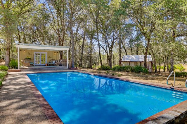 18088 Gray Oak Ct, Rough And Ready, CA 95975