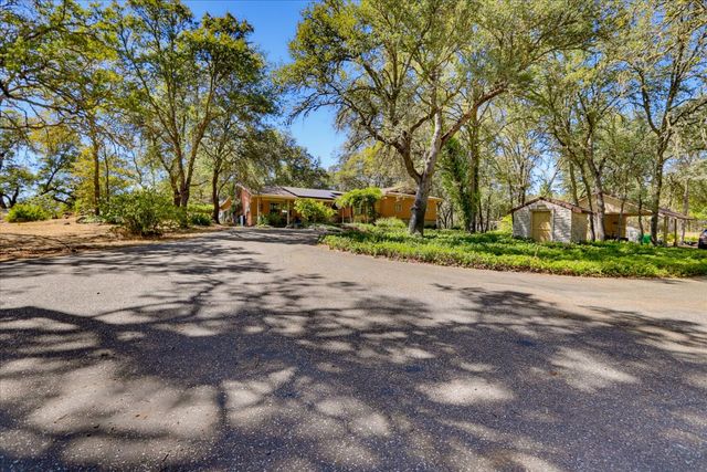 18088 Gray Oak Ct, Rough And Ready, CA 95975