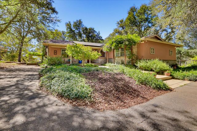 18088 Gray Oak Ct, Rough And Ready, CA 95975