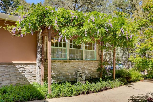 18088 Gray Oak Ct, Rough And Ready, CA 95975