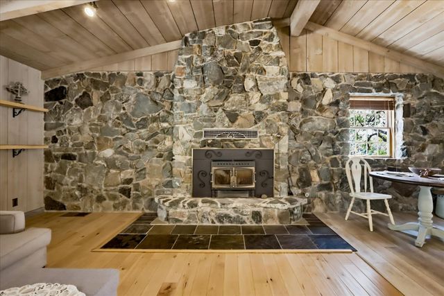18088 Gray Oak Ct, Rough And Ready, CA 95975