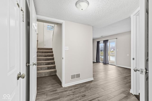 1849 Crystal Bay East Drive, Plainfield, IN 46168