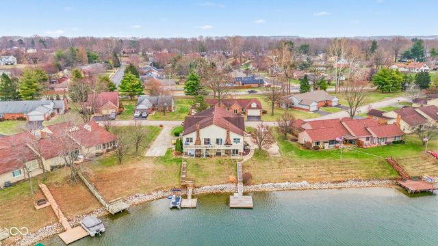 1849 Crystal Bay East Drive, Plainfield, IN 46168