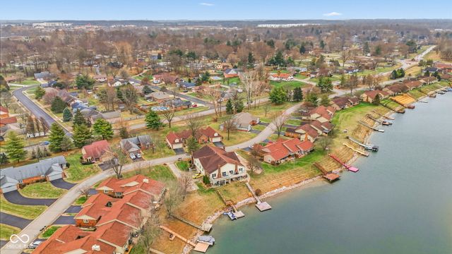 1849 Crystal Bay East Drive, Plainfield, IN 46168