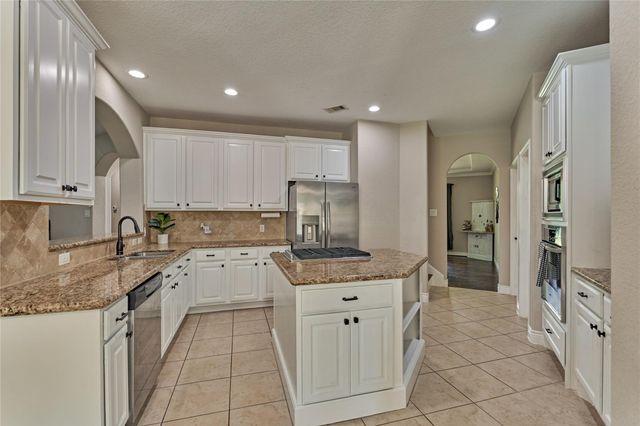 40519 Manor Drive, Magnolia, TX 77354