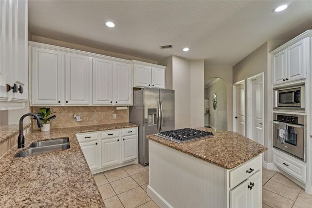 40519 Manor Drive, Magnolia, TX 77354