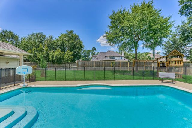 40519 Manor Drive, Magnolia, TX 77354