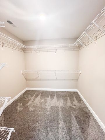 1066 Whitney Dr, Clarksville, TN 37042