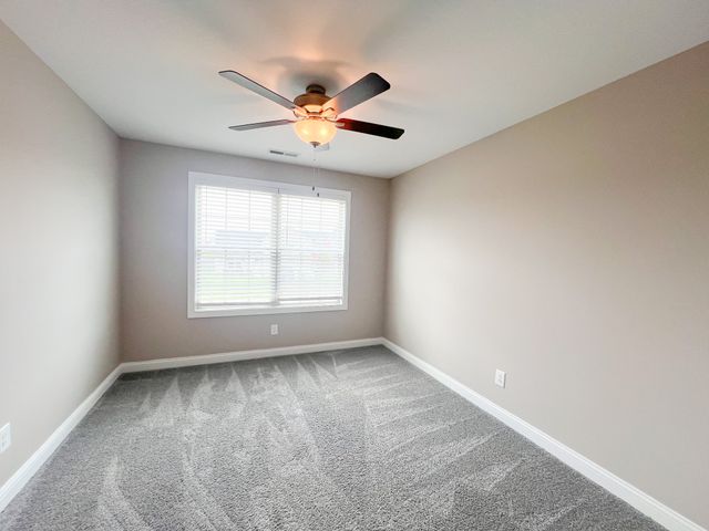 1066 Whitney Dr, Clarksville, TN 37042