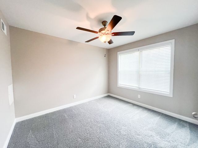 1066 Whitney Dr, Clarksville, TN 37042