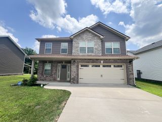 1066 Whitney Dr, Clarksville, TN 37042