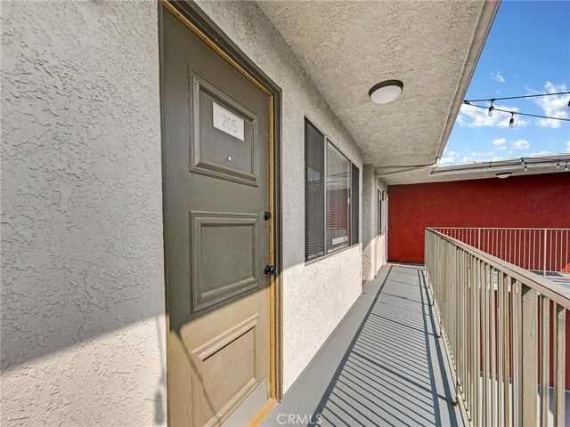 525 S Shelton Street S 205, Burbank, CA 91506