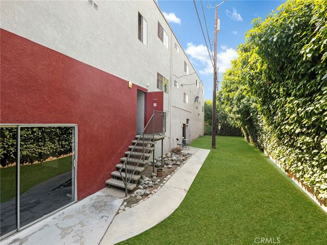 525 S Shelton Street S 205, Burbank, CA 91506