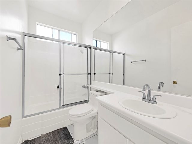 525 S Shelton Street S 205, Burbank, CA 91506