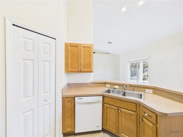 462 Lloyd Street, Sebastian, FL 32958